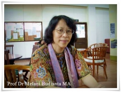 Buku >> Perempuan Multikultural oleh Melani Budianta