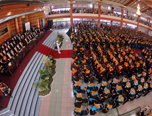 Perempuan Semua, Lulusan Terbaik 2008 Universitas Tanjungpura